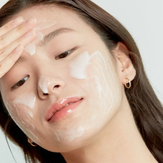 Axis-Y Axis-Y Quinoa One-Step Balanced Łagodny żel do oczyszczania twarzy - 180 ml