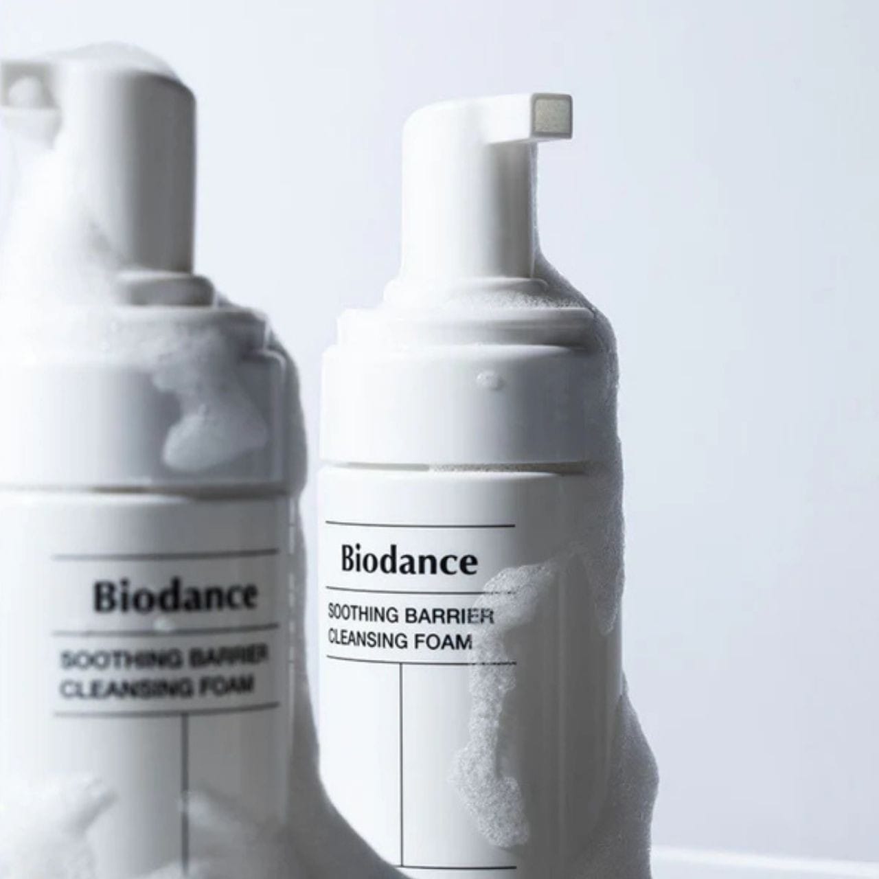 Biodance Biodance Soothing Barrier Oczyszczająca pianka do mycia twarzy - 120 ml