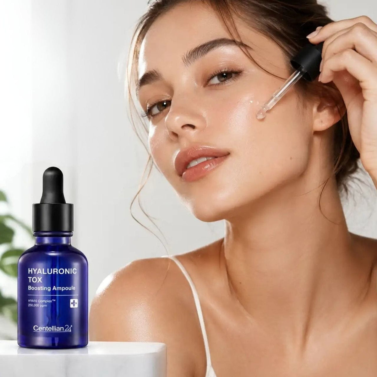 Centellian24 Centellian24 Hyaluronic Tox Boosting Ampoule Nawilżające serum do twarzy - 30 ml