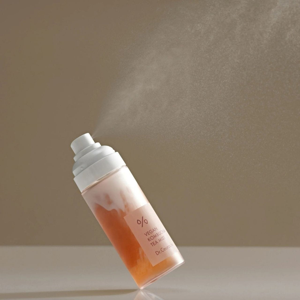 Dr. Ceuracle Dr. Ceuracle Vegan Kombucha Tea Mist Rozświetlająca mgiełka do twarzy - 80 ml