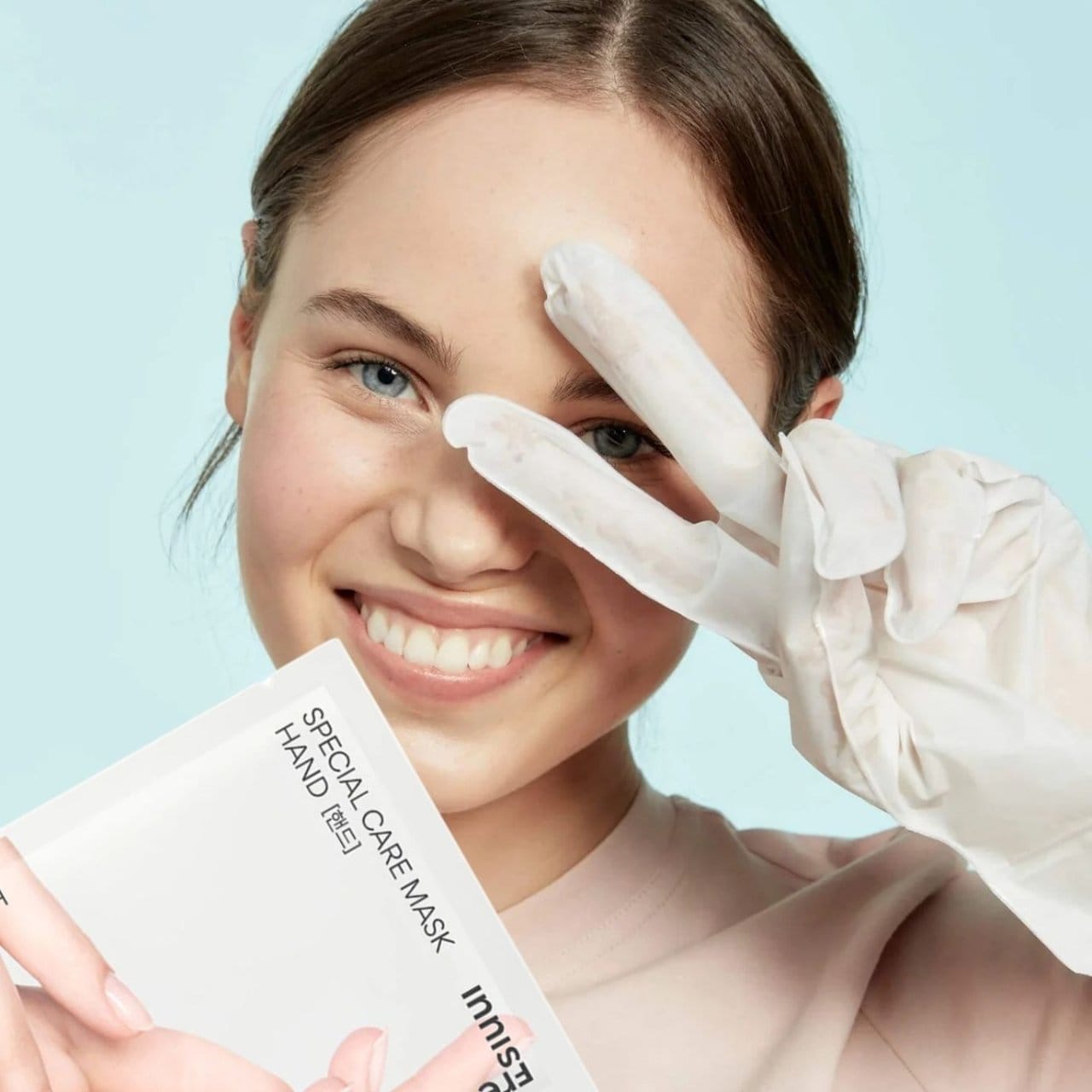 Innisfree Innisfree Nawilżająca maska do rąk Special Care Hand Mask - 20 ml