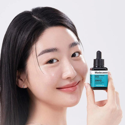 Mediheal Mediheal Madecassoside Blemish Korygujące serum do twarzy - 40 ml
