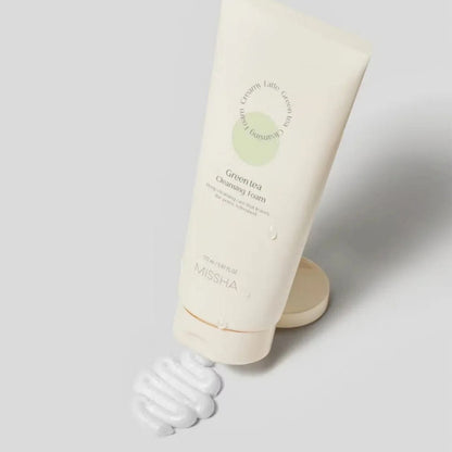Missha Missha Creamy Latte Cleansing Foam Green Tea Oczyszczająca pianka do mycia twarzy - 172 ml