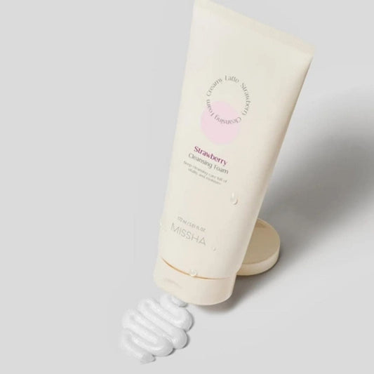 Missha Missha Creamy Latte Cleansing Foam Strawberry Oczyszczająca pianka do mycia twarzy - 172 ml